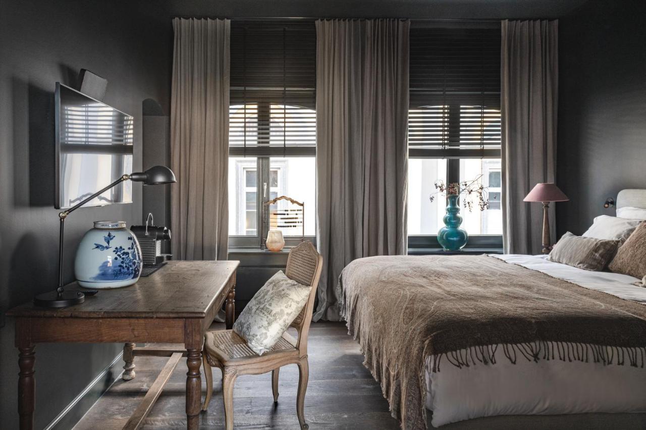 The Bank 1869 - Unique Guestrooms In The Historic Center Of Brygge Exteriör bild